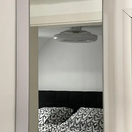 Berg Messe Dg 1zi, K,d,b Parkplatz, W-lan, Homeoffice * Bergisch Gladbach