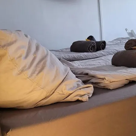 Berg Messe Dg 1zi, K,d,b Parkplatz, W-lan, Homeoffice Apartament *