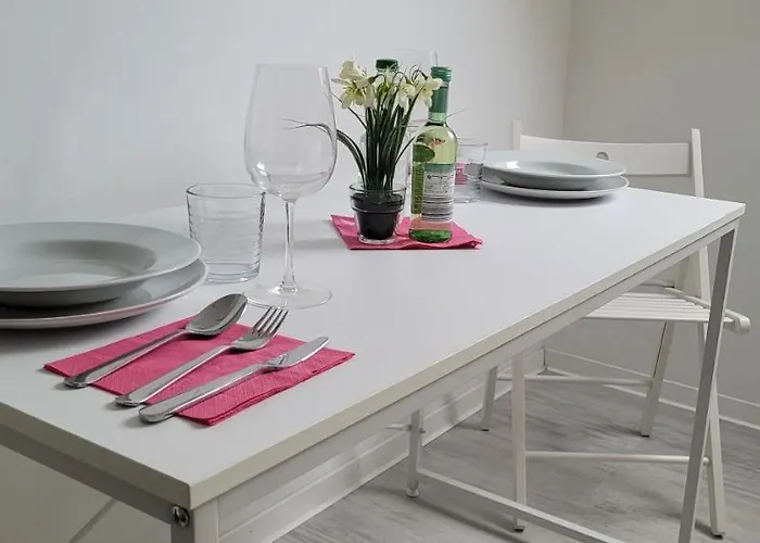 Appartement Berg Messe Dg 1zi, K,d,b Parkplatz, W-lan, Homeoffice